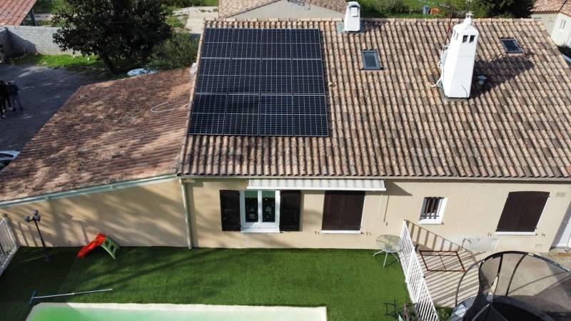 Installation de panneaux photovoltaïques d'une puissance de 4.5 kwc sur une maison à La Seyne sur Mer